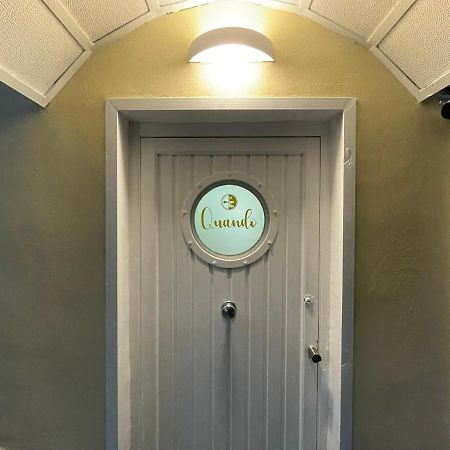 Yes I Know My Room - Mini Room Martiri 나폴리 외부 사진